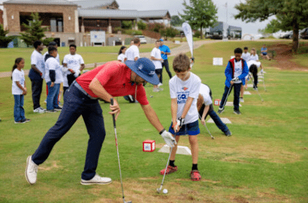 Read more about the article On the Town: PGA golfer teaches kids at OKC Youth on Course event